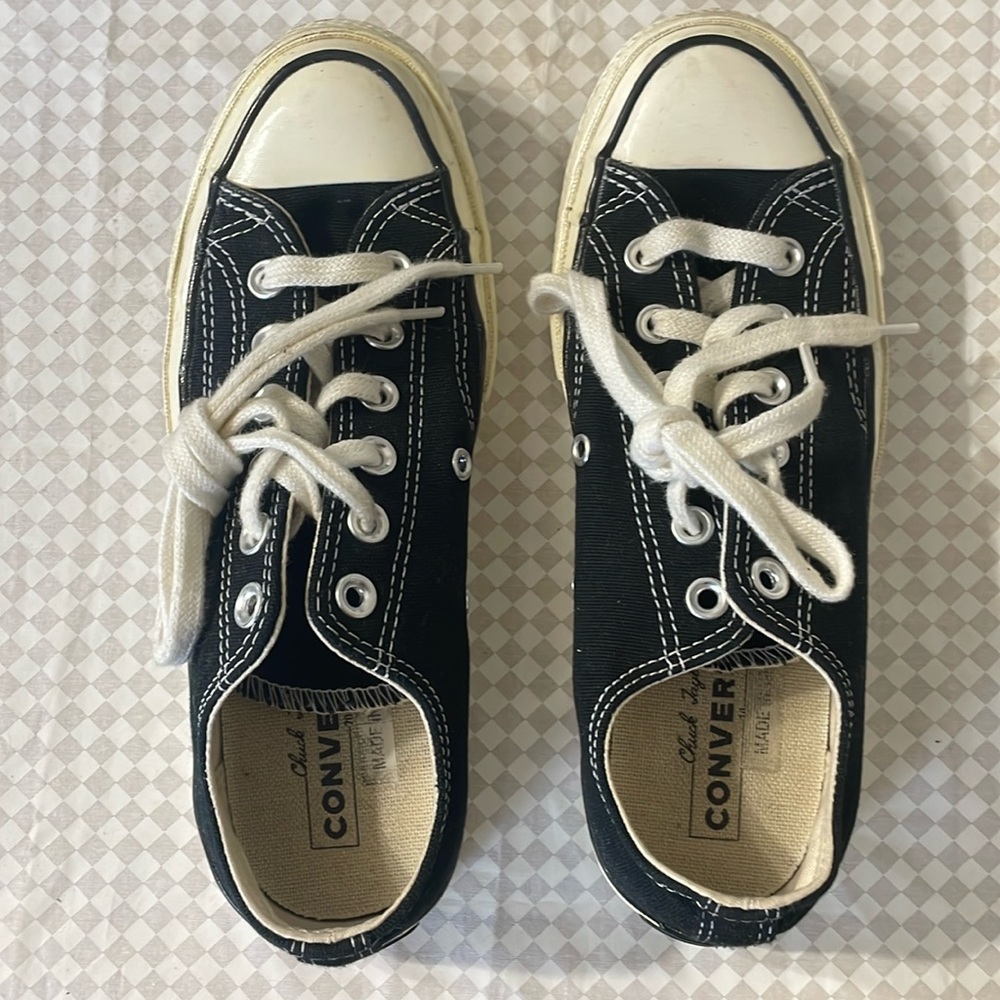 Unisex Black Converse